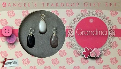 Őrangyal Kristályok Ajándékszett Három medál és nyaklánc - Grandma Nagymamámnak Biztonságos fizetés