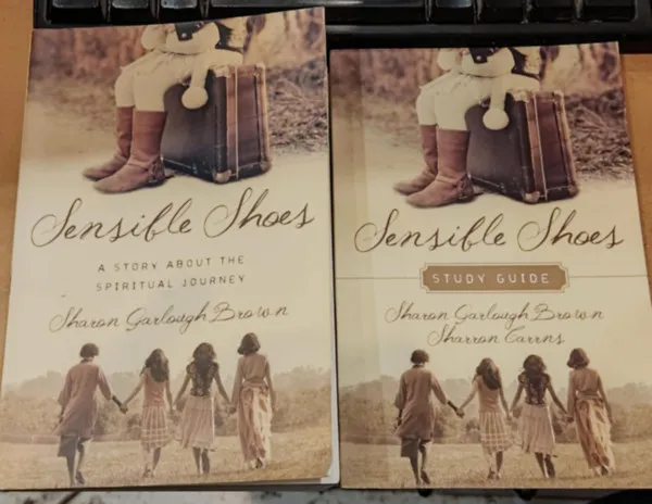 Azonnali szállítás 2 db Sensible Shoes: A Story About the Spiritual Journey + Study Gide (IVP Books)