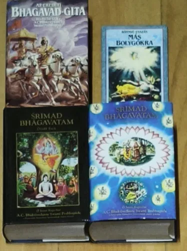 4db A. C. Bhaktivedanta Swami Prabhupada mű - Az eredeti Bhagavad-Gítá, Srímad Bhagavatam-Első Ének, Srímad Bhagavatam-Ötödik Ének, Könnyű utazás más bolygókra Bestseller