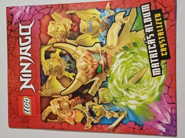 LEGO Ninjago matricás album Crystalized Biztonságos vásárlás