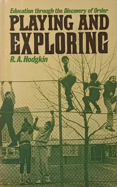 Playing and Exploring (dedikált) - Education throught the discovery of order Azonnal elérhető